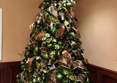 Seasonal Holiday Decorating